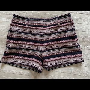 Loft Riviera dressy shorts in size 0. Excellent condition and great texture.